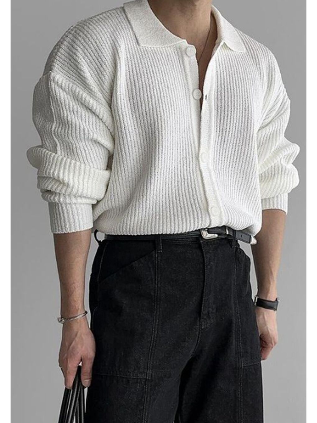 Beyaz Düğme Detaylı Regular Fit Hırka