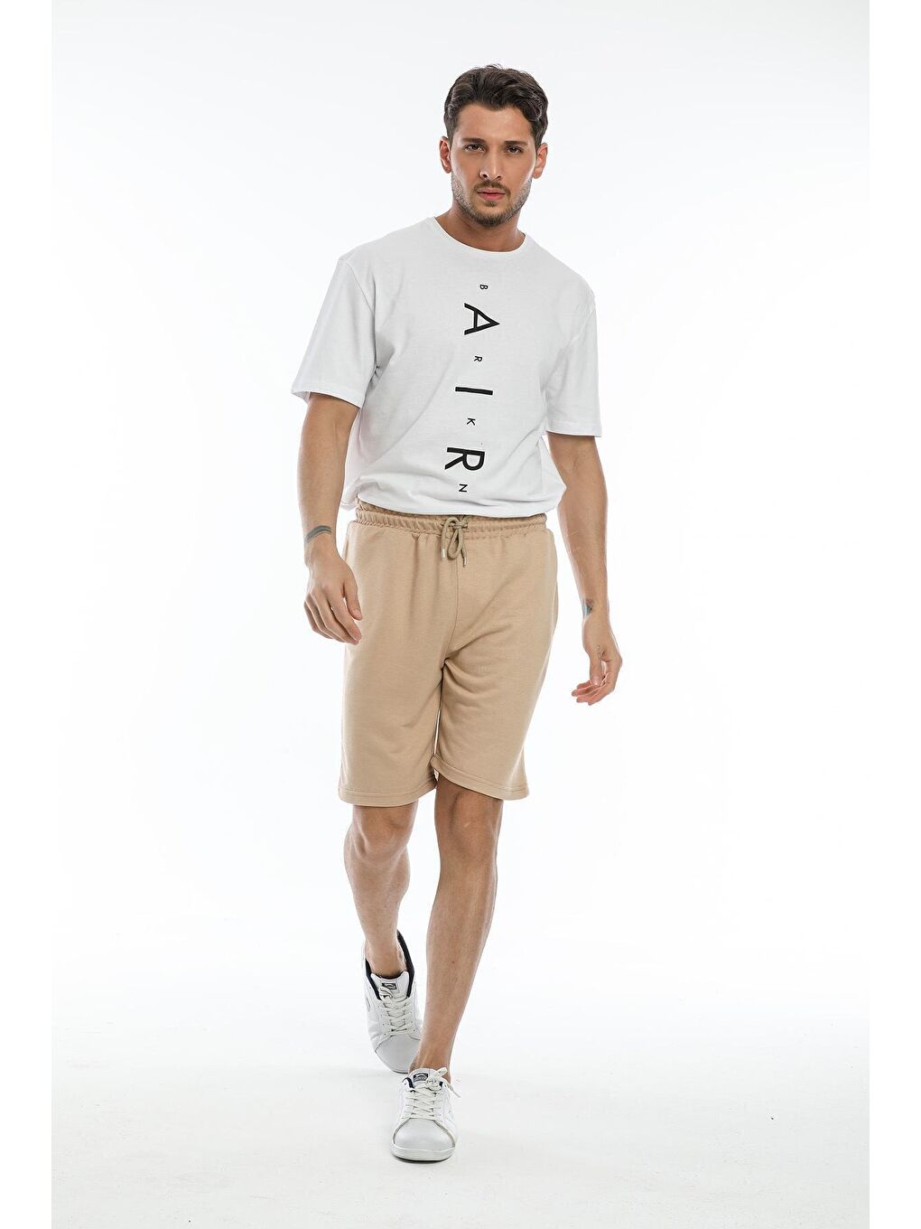 Bej Regular Fit Brooklyn Baskılı Erkek Şort SPR 208