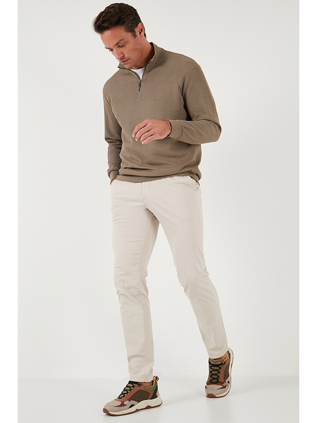 Bej Pamuklu Regular Fit Yarım Fermuarlı Dik Yaka Erkek Sweat 5905716-2