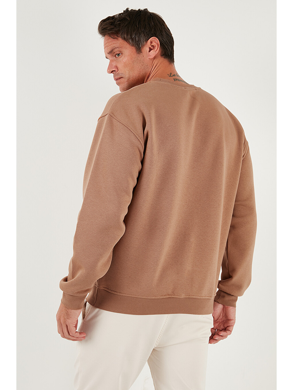 Kahverengi Regular Fit Bisiklet Yaka Pamuklu İçi Tüylü Yumuşak Şardonlu Erkek Sweat 5905255-5