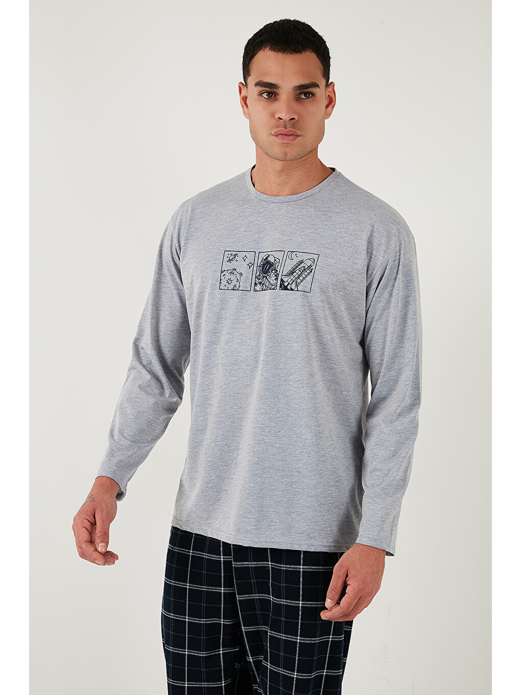 Gri Ekoseli Pamuklu Regular Fit Yükske Bel Bisiklet Yaka %100 Pamuk Pijama Takımı 6574000-2