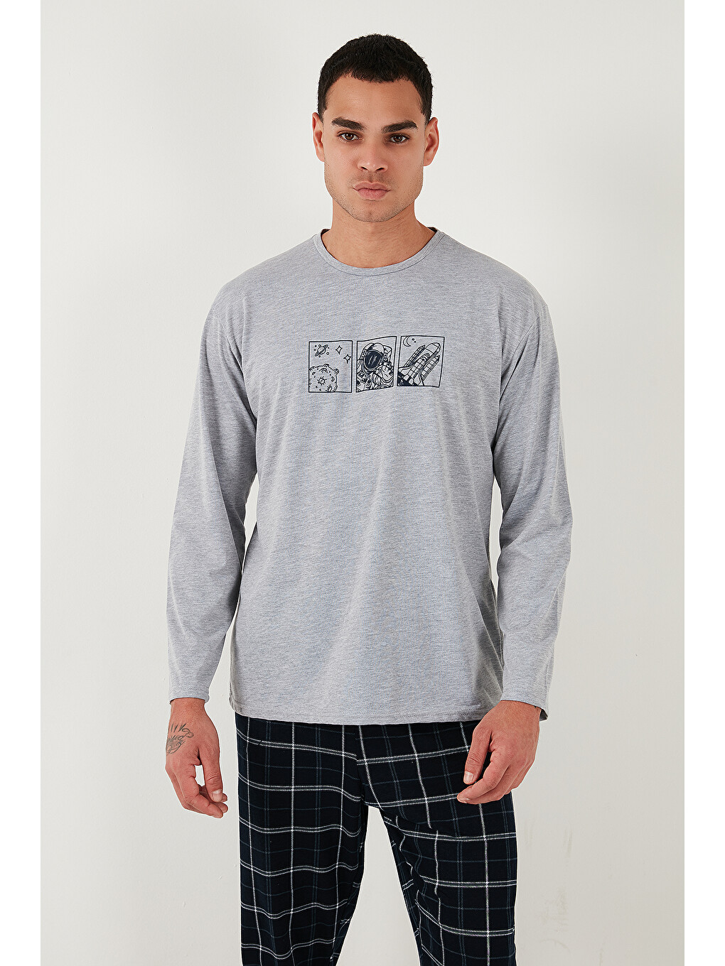 Gri Ekoseli Pamuklu Regular Fit Yükske Bel Bisiklet Yaka %100 Pamuk Pijama Takımı 6574000-4