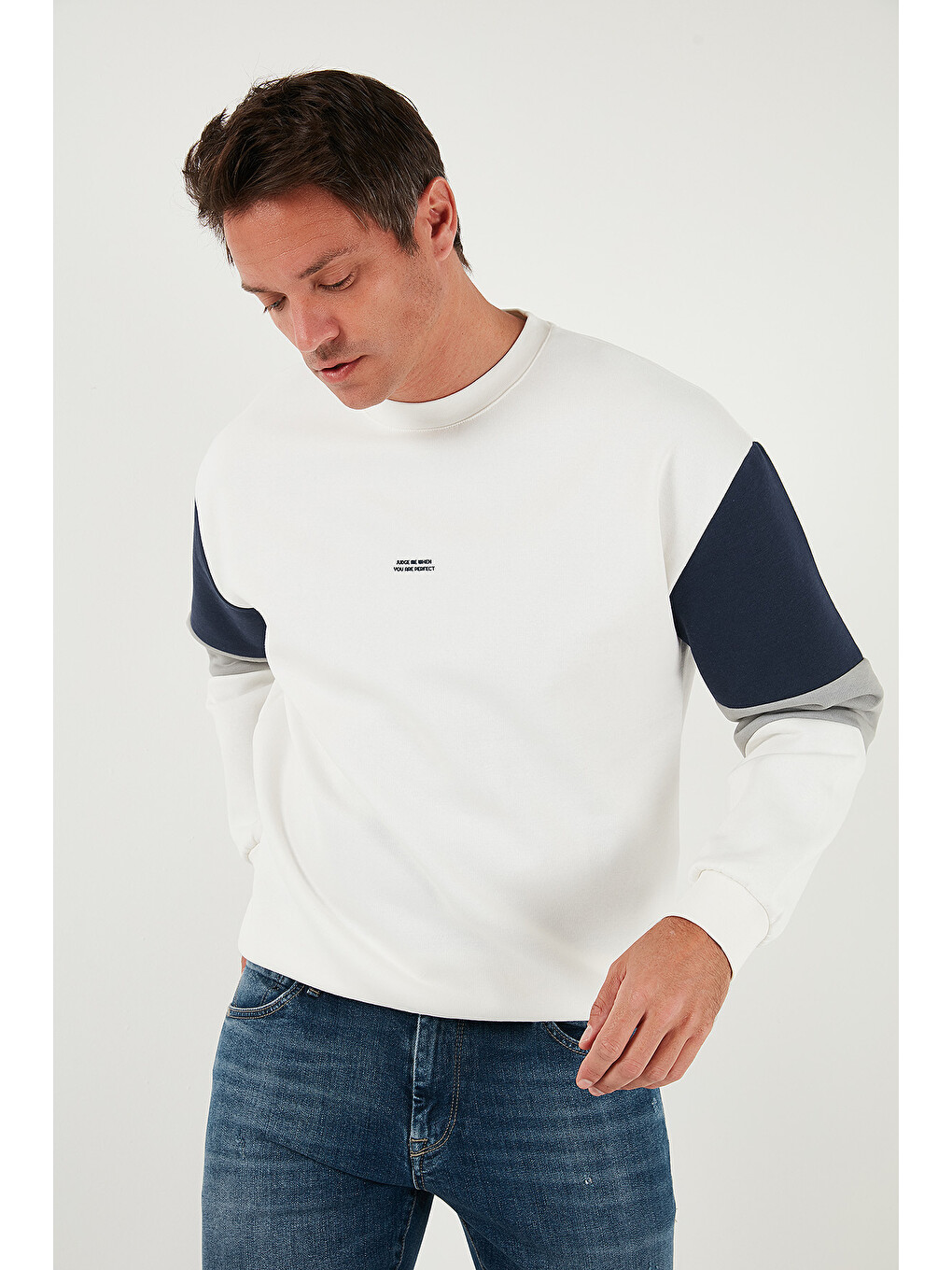 Ekru Pamuklu Relaxed Fit Bisiklet Yaka Şardonlu Renk Bloklu Sweat 5905298T-2