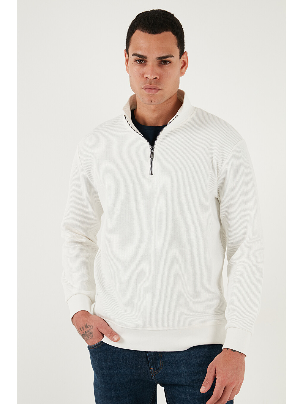 Ekru Pamuklu Regular Fit Yarım Fermuarlı Dik Yaka Erkek Sweat 5905716-2