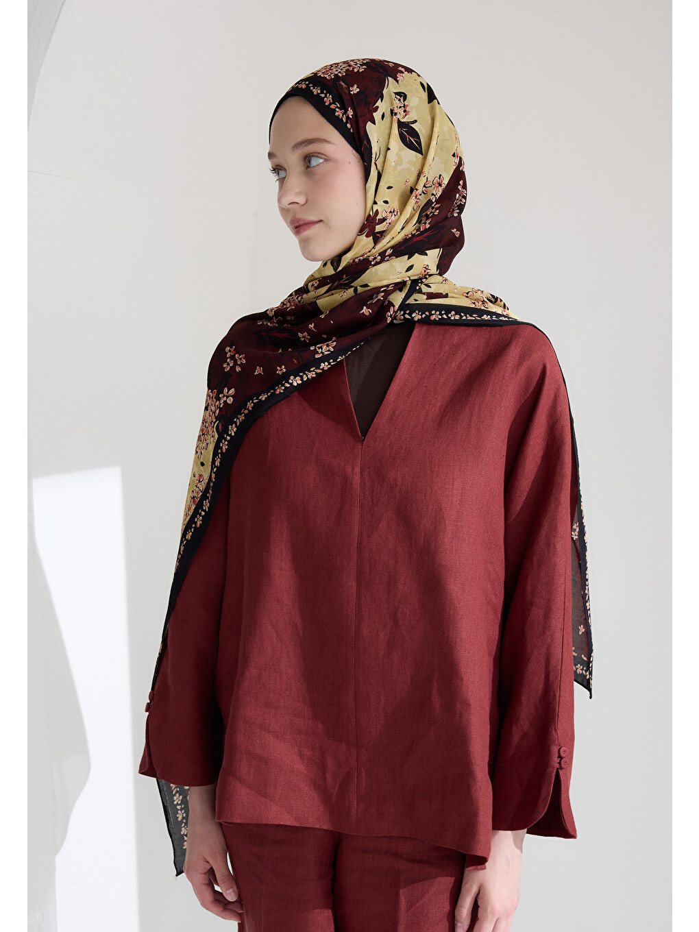 Tıny Plumerıa Floş Viskon Şal Bordo-2