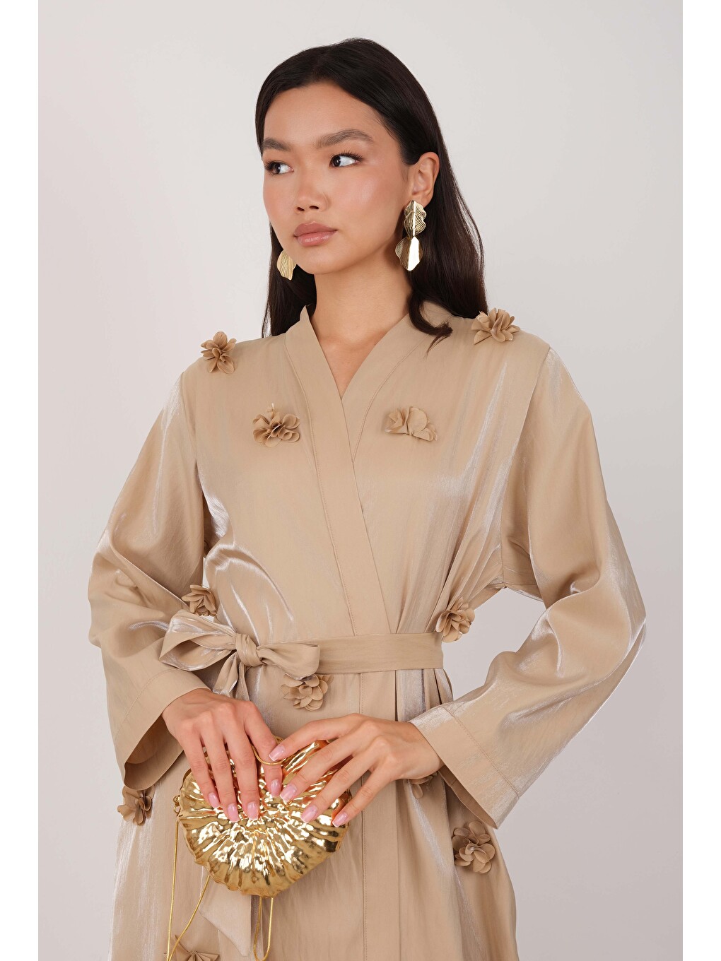 Çiçekli Aplikeli Abaya Koyu Bej-1