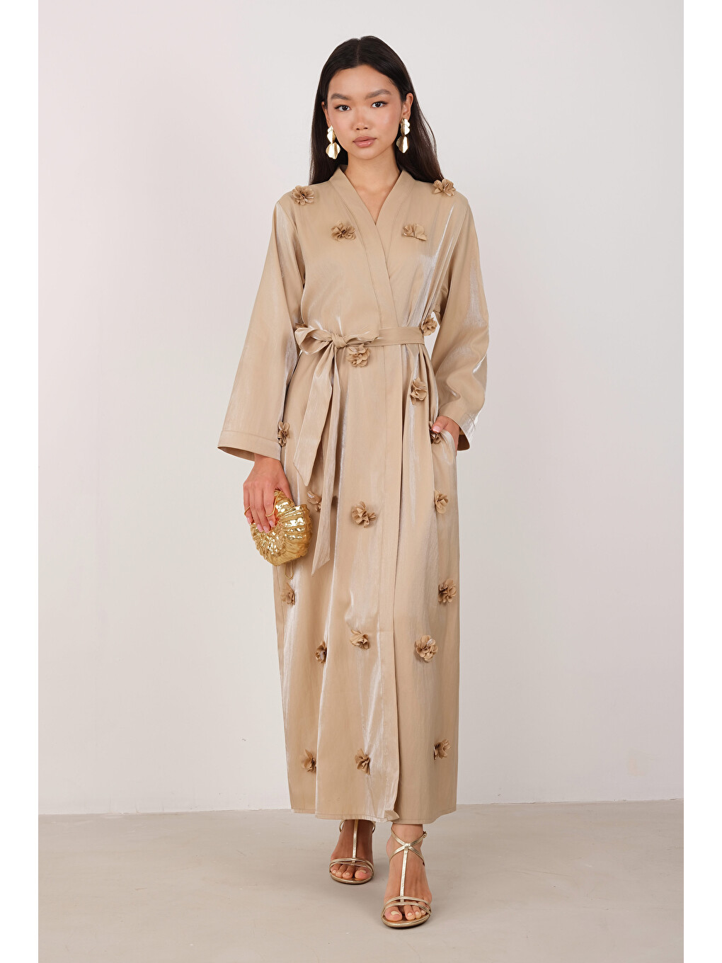 Çiçekli Aplikeli Abaya Koyu Bej-2