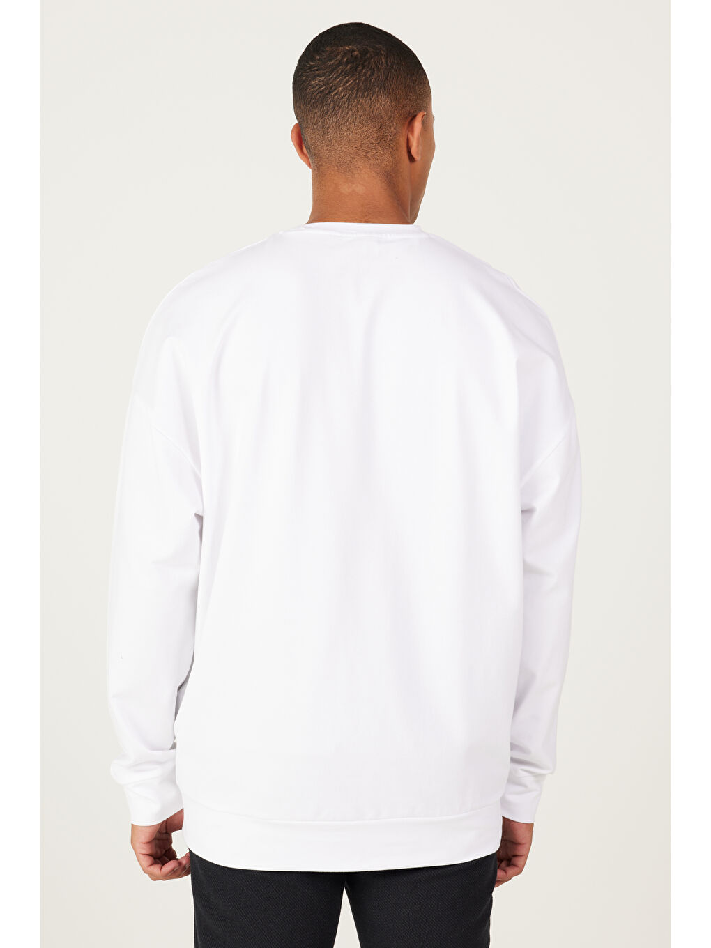 Erkek Beyaz Oversize Bol Kesim Bisiklet Yaka Pamuklu Baskılı Sweatshirt-5