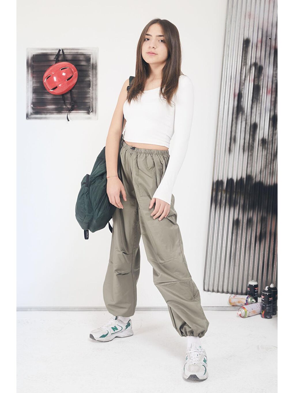 Haki Lastikli Paça Kız Çocuk Paraşüt Pantolon 17560-2