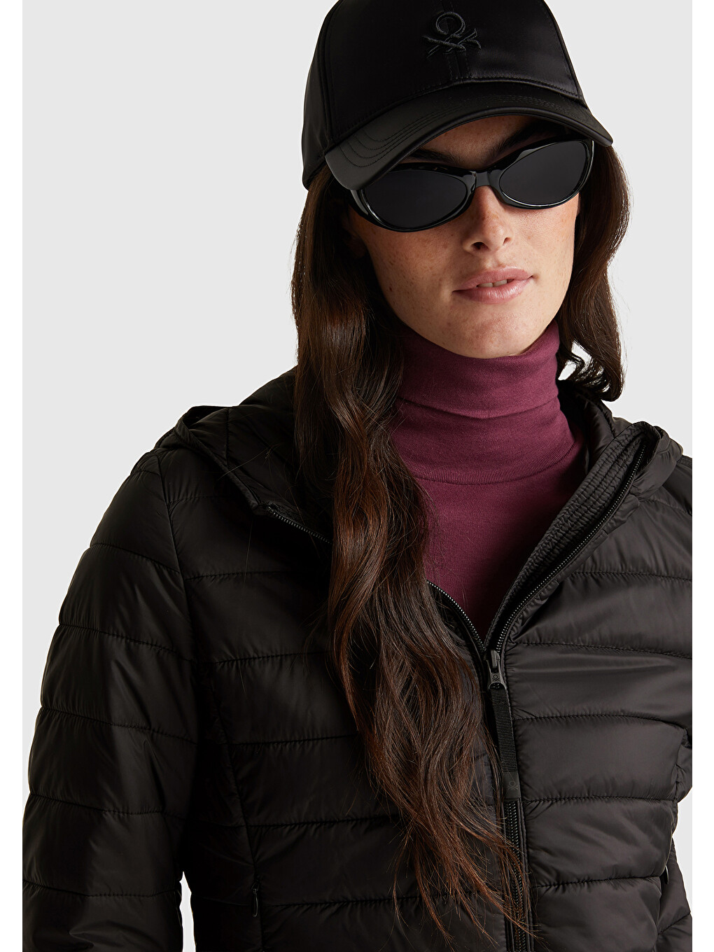 Kadın Siyah Polyester Dolgulu Feramuarlı Kapüşonlu Slim Fit Puffer Mont-5