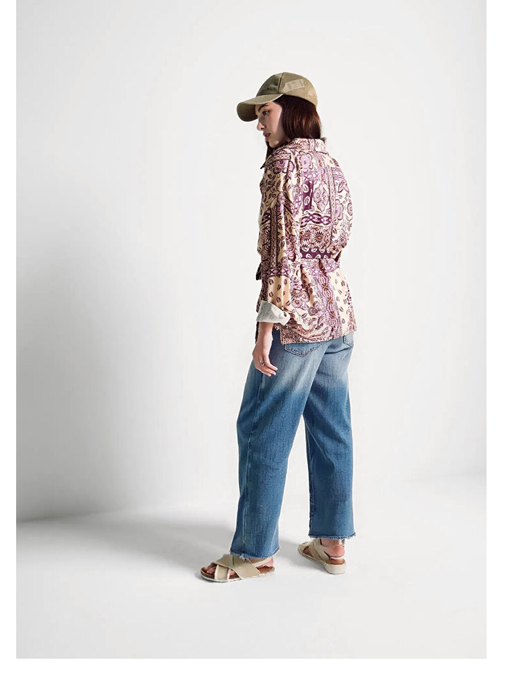 Kadın Açık Mavi Streç Pamuklu Paçası Kesik Geniş Paça Denim Pantolon-2