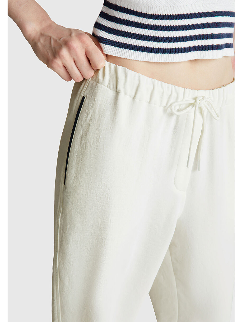 Ekru Kadın Krem Beli Bağcıklı Cepli Pantolon-5