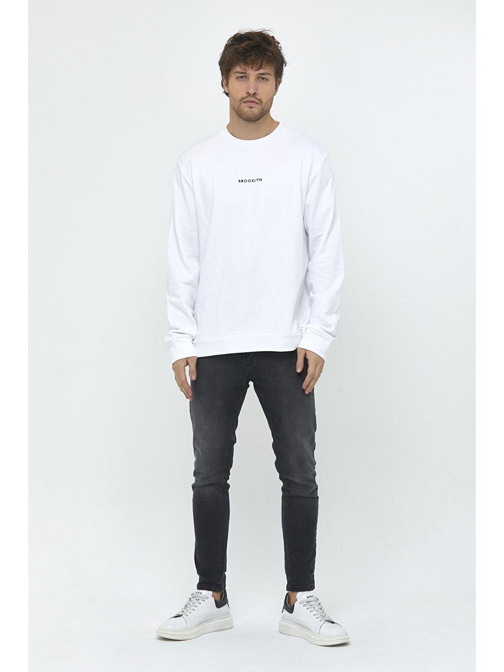 Beyaz Erkek Bisiklet Yaka Regular Fit Brooklyn Baskılı İnce Sweatshirt SPR22SW132-1