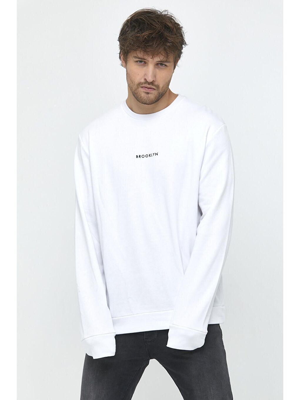 Beyaz Erkek Bisiklet Yaka Regular Fit Brooklyn Baskılı İnce Sweatshirt SPR22SW132-4