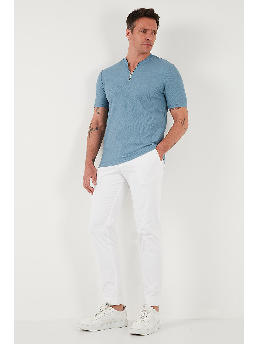 Mavi Pamuklu Regular Fit Yarım Fermuarlı Erkek Tişört 5902653-2
