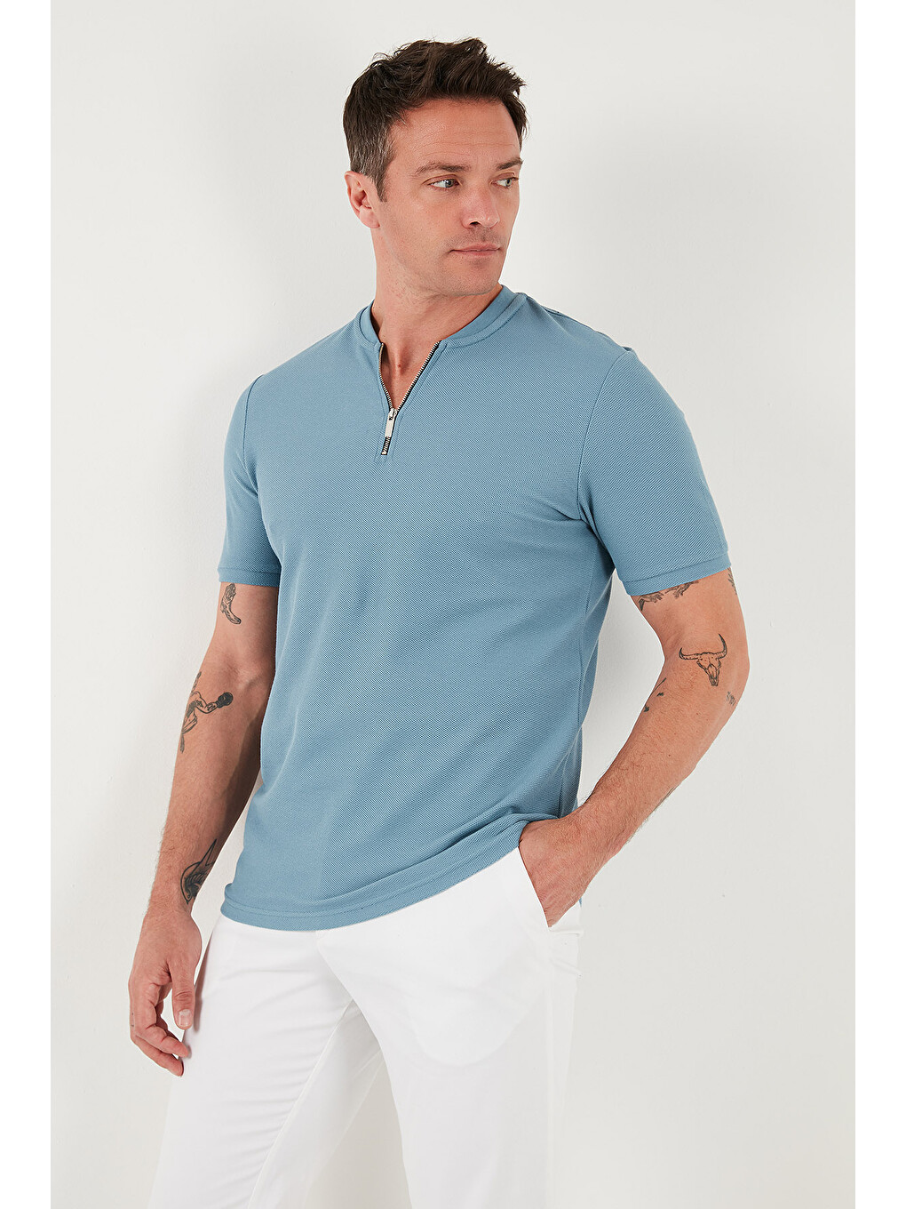 Mavi Pamuklu Regular Fit Yarım Fermuarlı Erkek Tişört 5902653-3