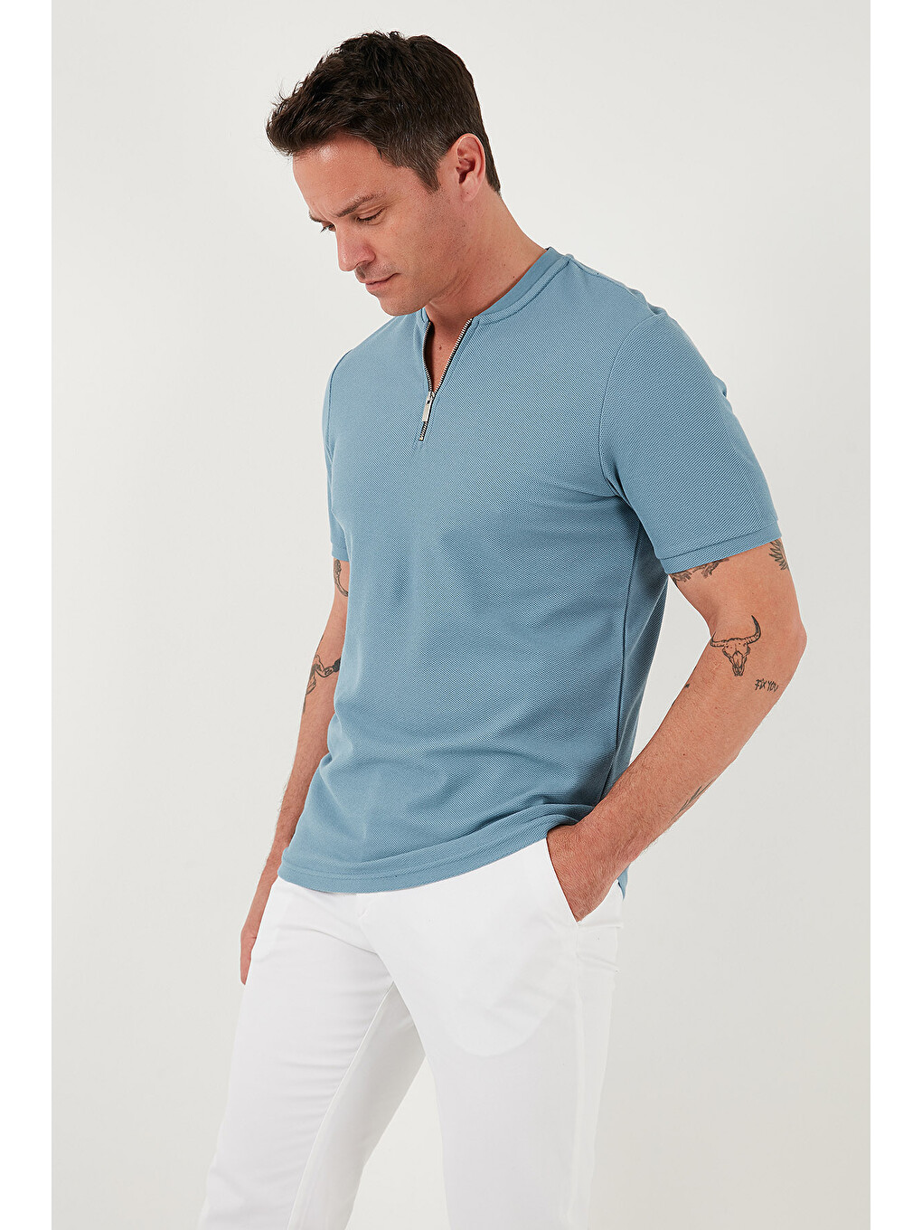 Mavi Pamuklu Regular Fit Yarım Fermuarlı Erkek Tişört 5902653-4