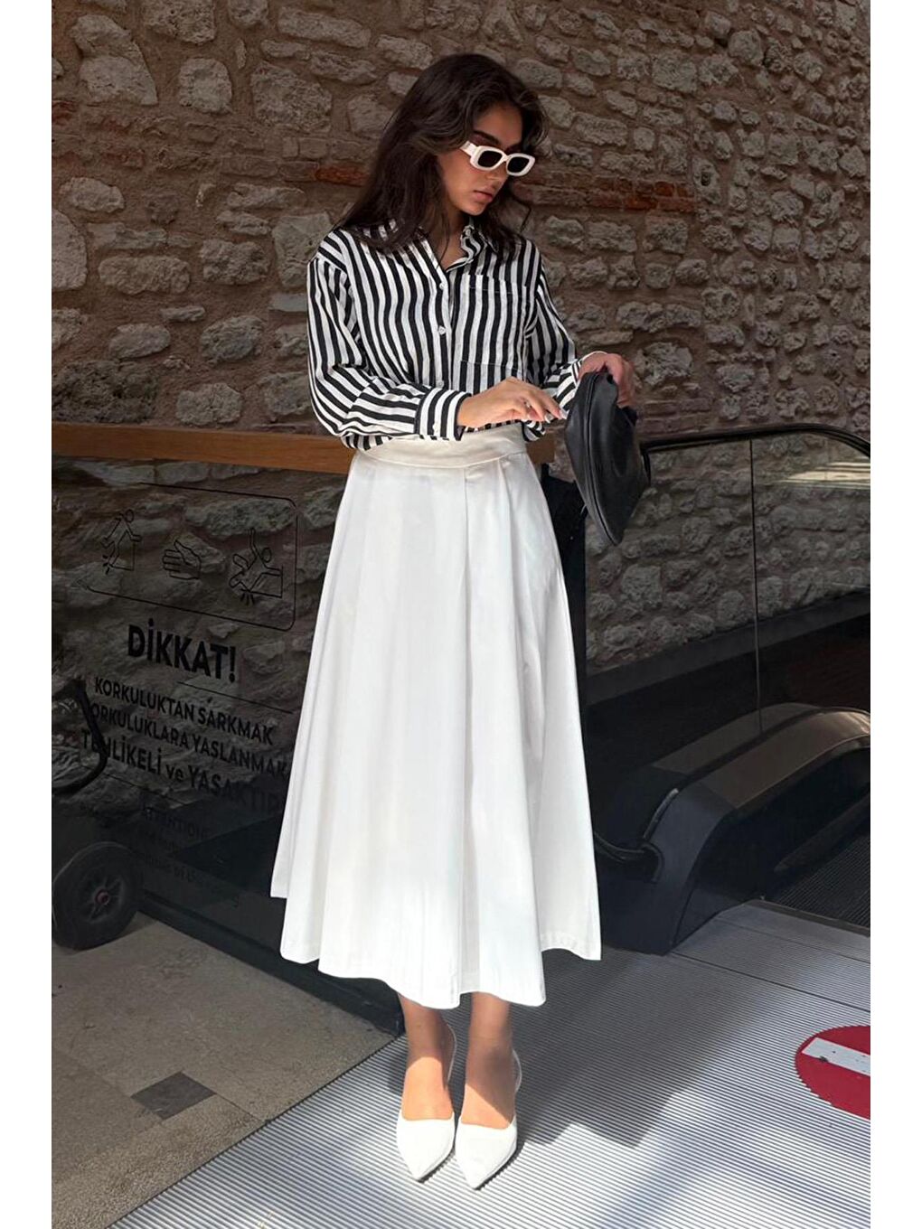 Beyaz Pileli Cepli Kadın Midi Boy Etek Mg2536-1