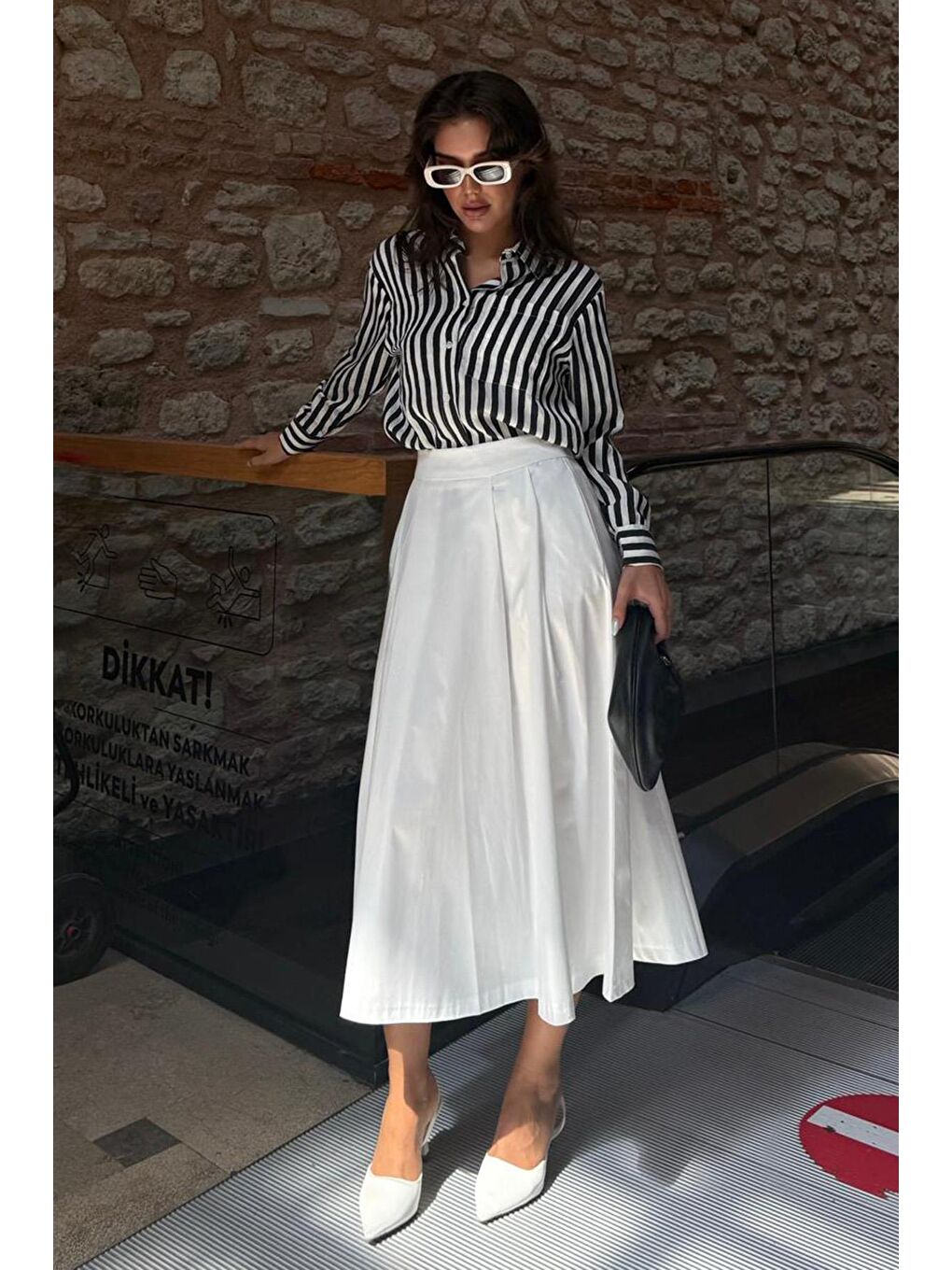 Beyaz Pileli Cepli Kadın Midi Boy Etek Mg2536-3