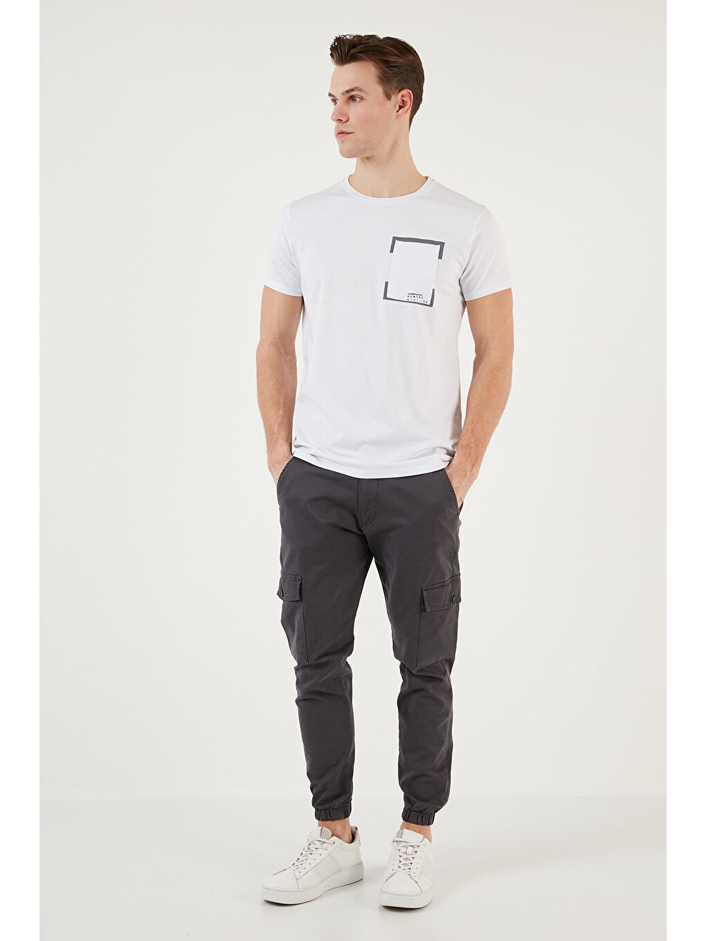 Beyaz Bisiklet Yaka %100 Pamuklu Slim Fit Tişört 541rework-2
