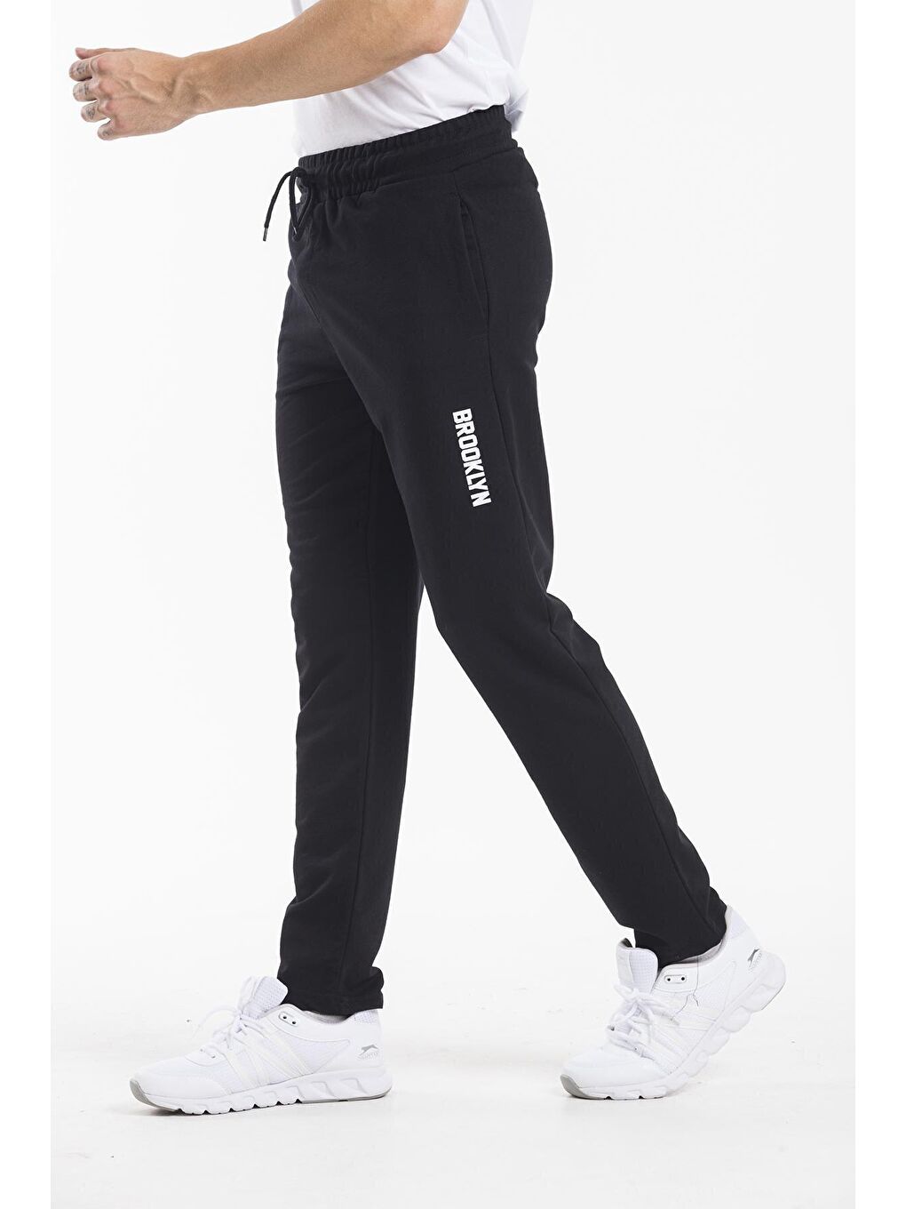 Siyah Basic Regular Fit Brooklyn Baskılı İnce Erkek Eşofman Altı SPR22EA205-3