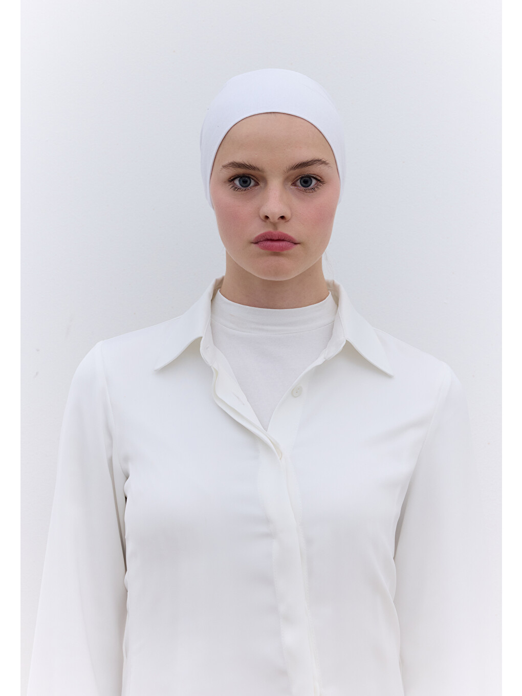 Fileli Dikişsiz Düz Bone Beyaz-1