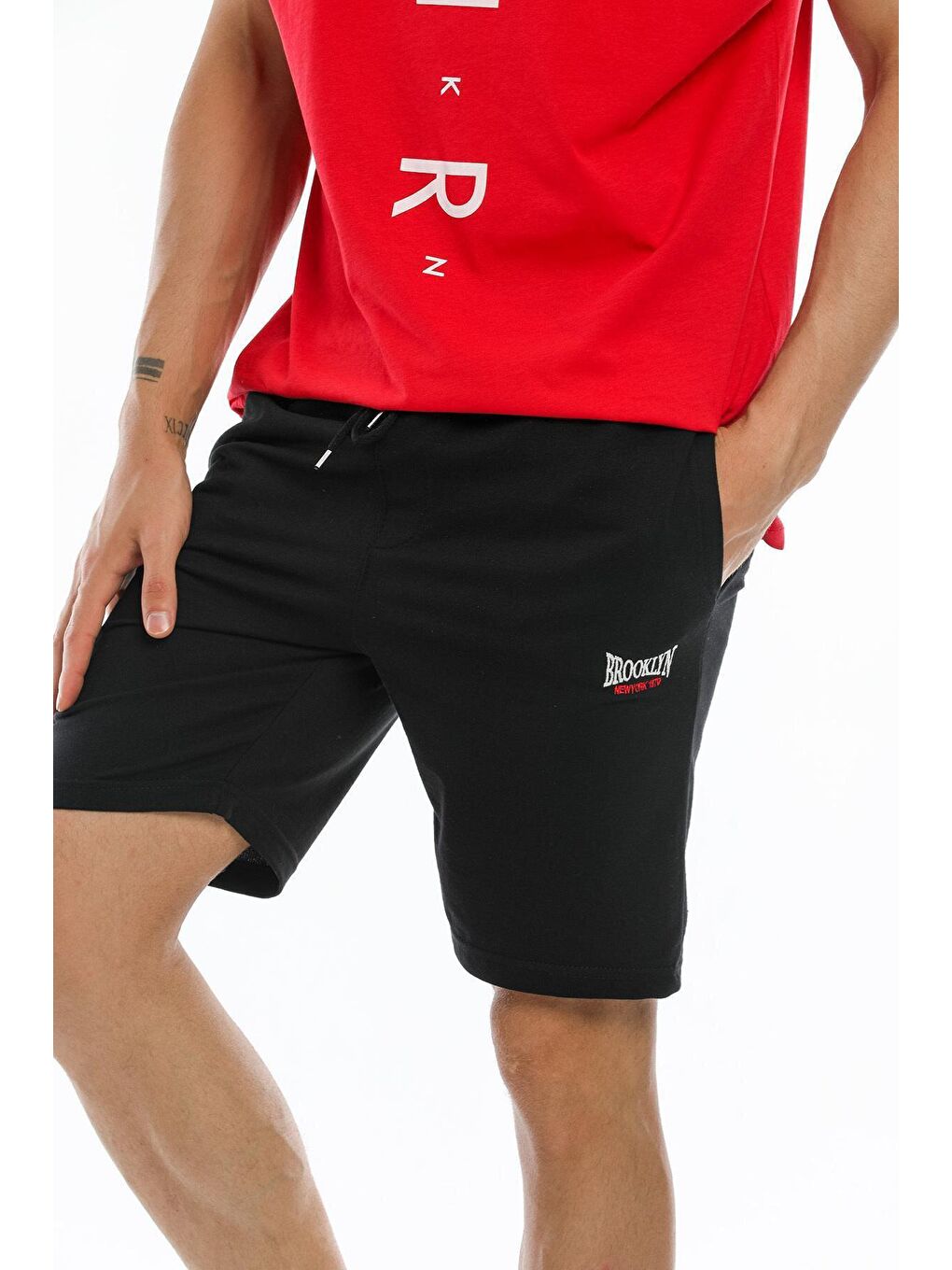 Süperlife Siyah Regular Fit Nakışlı Brooklyn Erkek Şort SPR21Y57