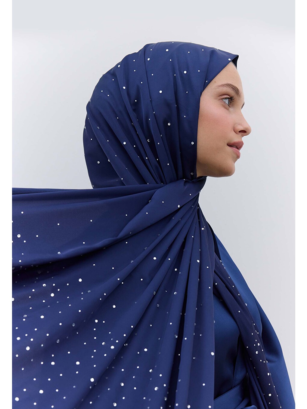 Strass Taşlı İpeksi Şal Lacivert-1