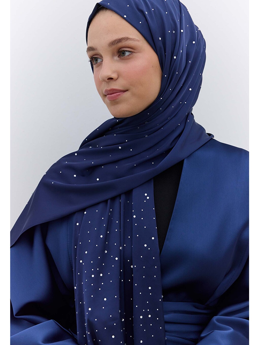 Strass Taşlı İpeksi Şal Lacivert-4