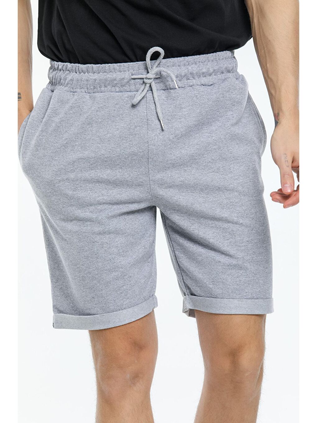 Gri Regular Fit Duble Paça Erkek Şort SPR21Y51-1