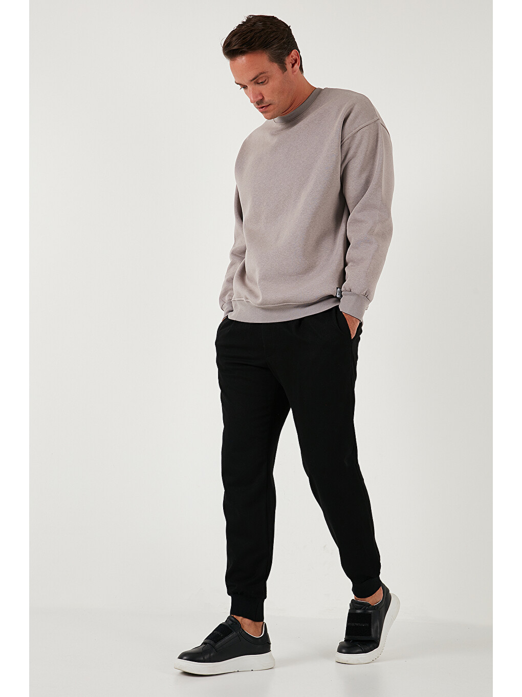 Antrasit Regular Fit Bisiklet Yaka Pamuklu İçi Tüylü Yumuşak Şardonlu Erkek Sweatshirt 5905255-1