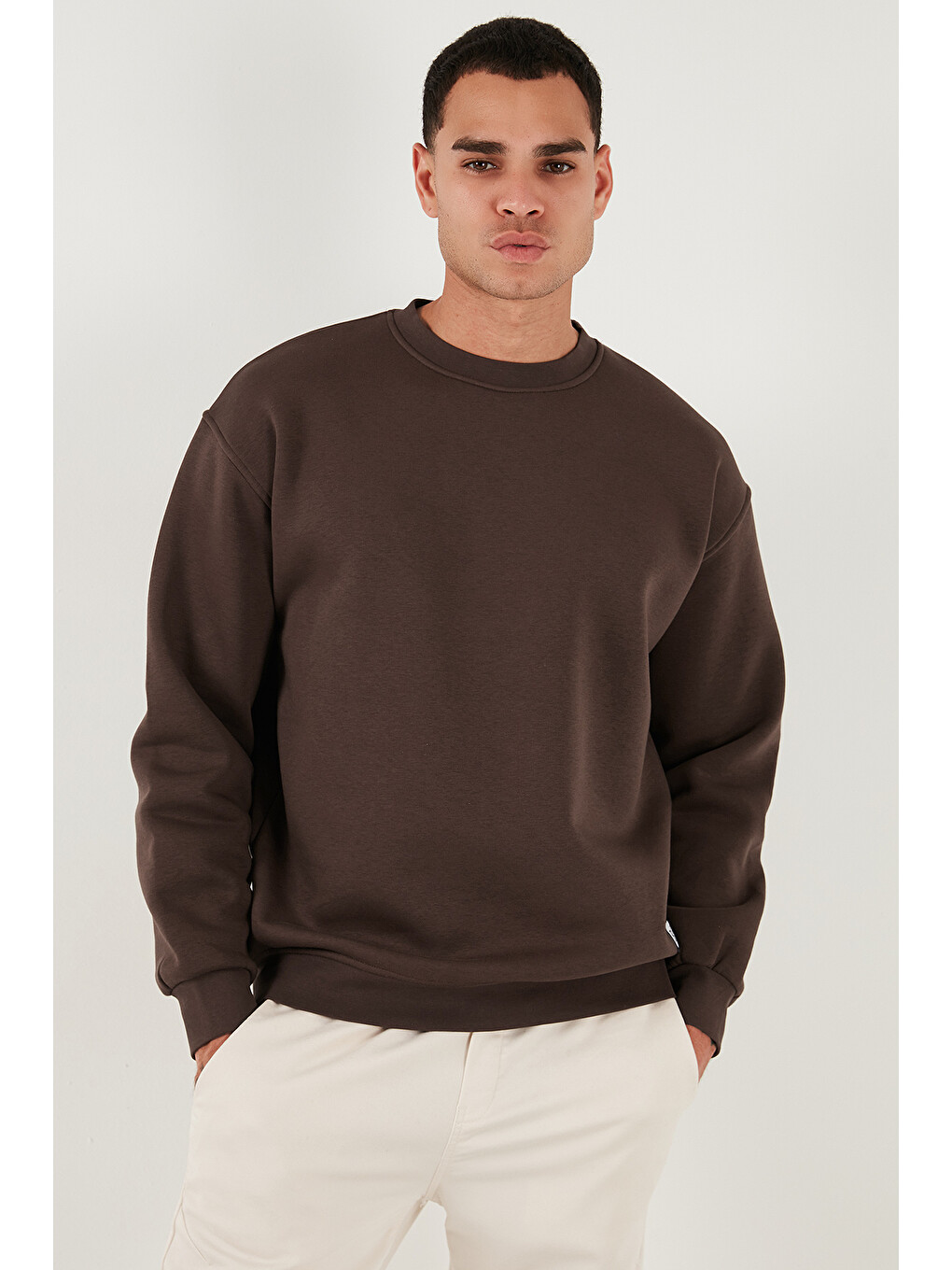 Kahverengi Regular Fit Bisiklet Yaka Pamuklu İçi Tüylü Yumuşak Şardonlu Erkek Sweat 5905255-2