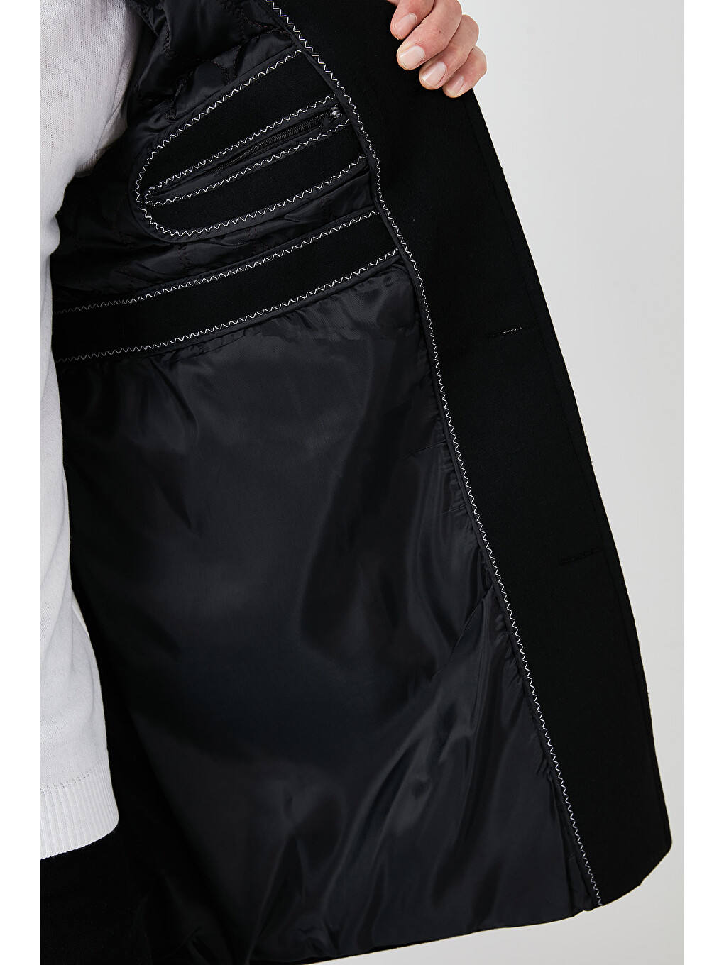 Siyah Slim Fit Tek Yırtmaçlı Düğmeli Mono Yaka Kaşe Erkek Kaban 5840098-5