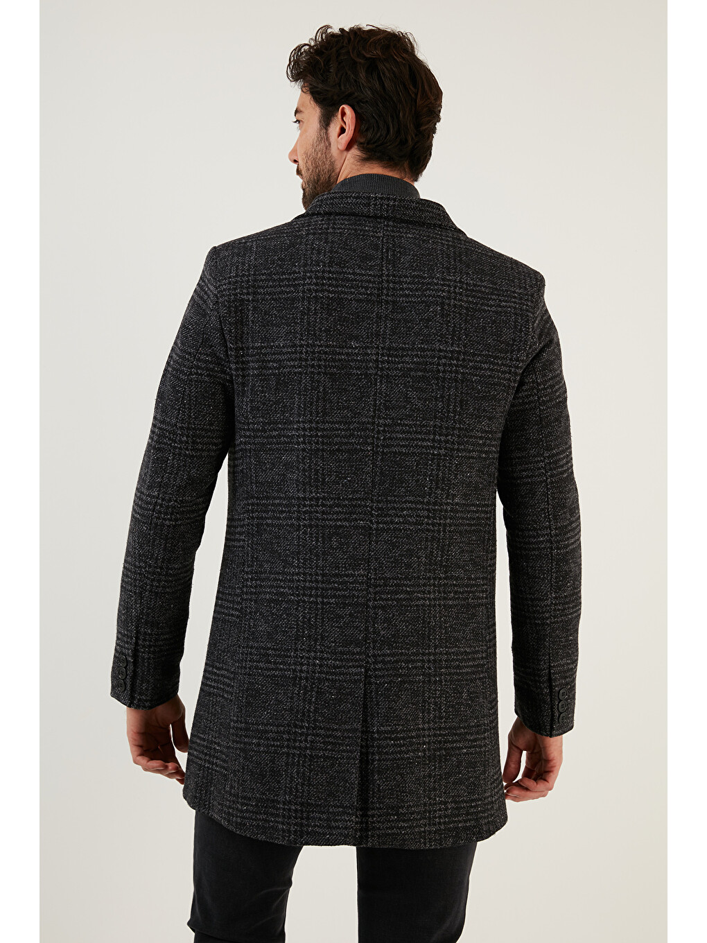 Siyah Slim Fit Tek Yırtmaçlı Düğmeli Mono Yaka Kaşe Kaban 5840098-4