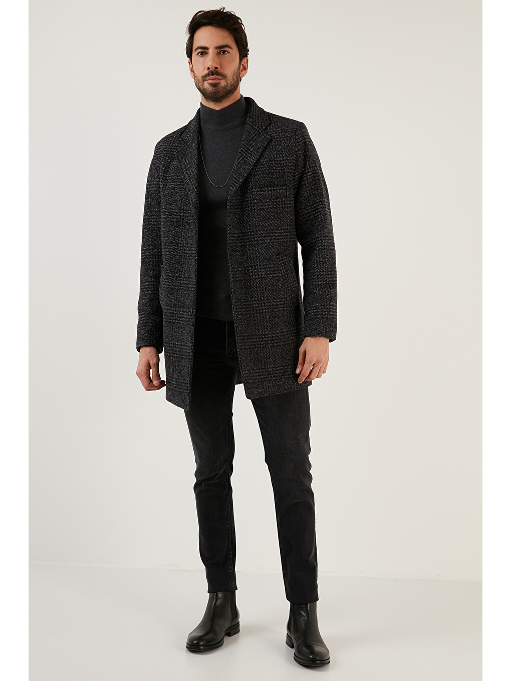 Siyah Slim Fit Tek Yırtmaçlı Düğmeli Mono Yaka Kaşe Kaban 5840098-5