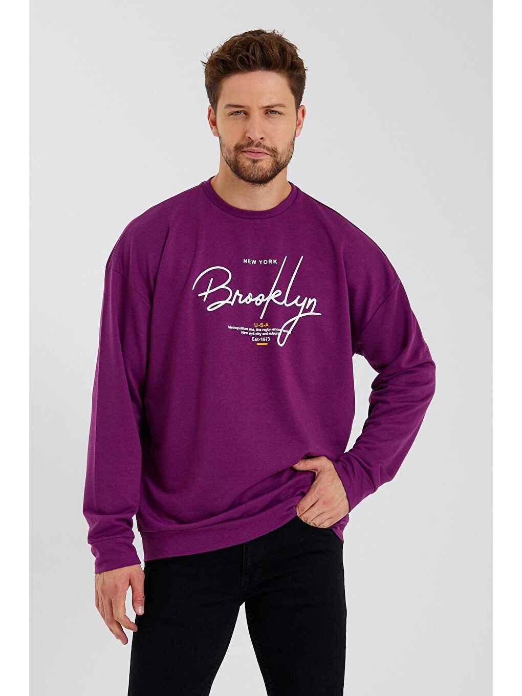 Mor Erkek Bisiklet Yaka Oversize Fit El Yazılı Brooklyn İnce Sweatshirt Spr23sw331-1