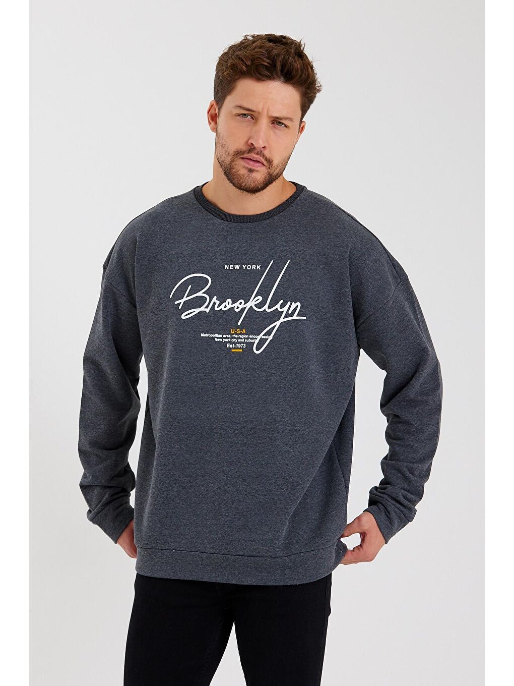 Antrasit Erkek Bisiklet Yaka Oversize Fit El Yazılı Brooklyn İnce Sweatshirt SPR23SW331-2