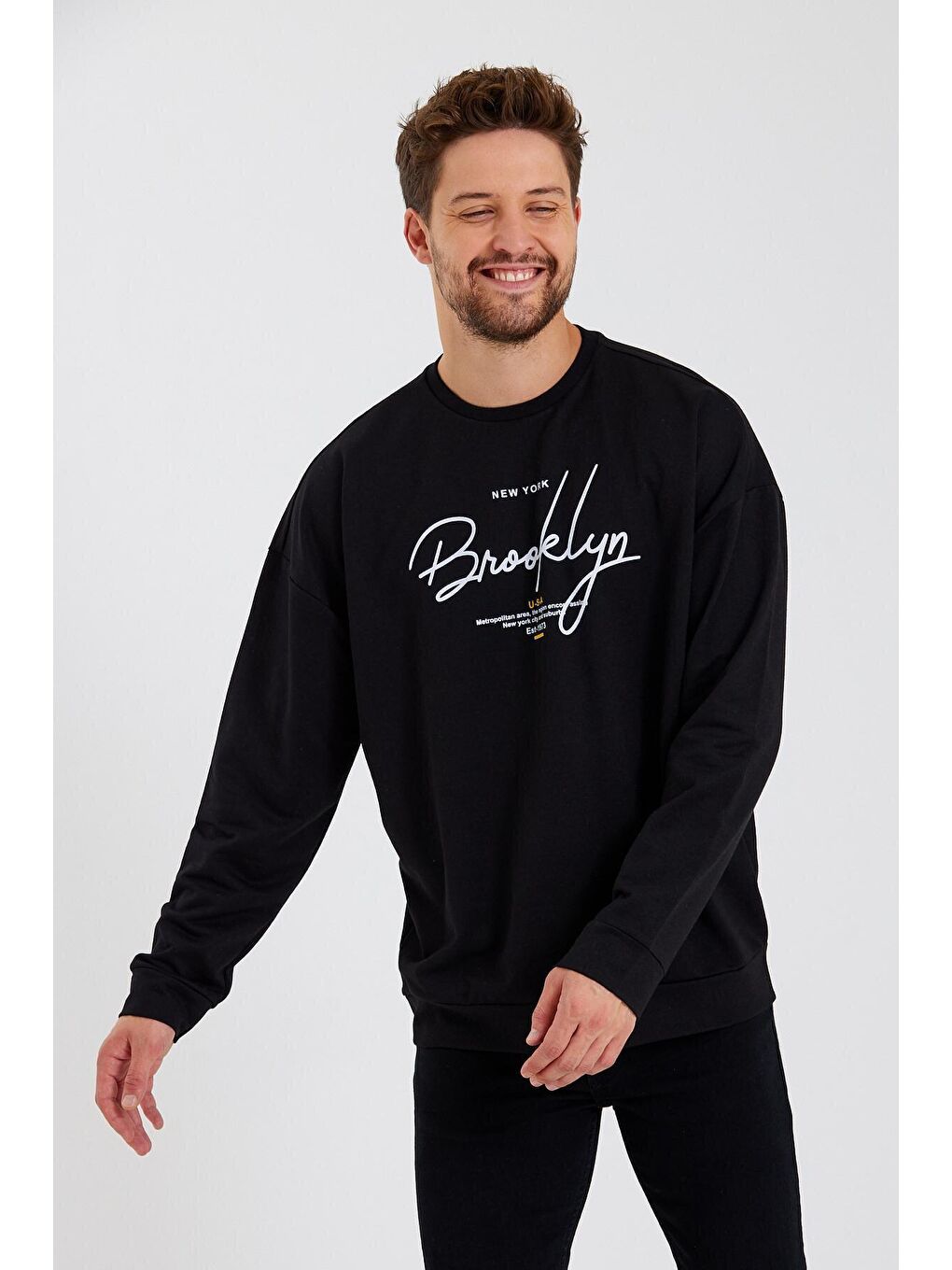 Süperlife Siyah Erkek Bisiklet Yaka Oversize Fit El Yazılı Brooklyn İnce Sweatshirt SPR23SW331