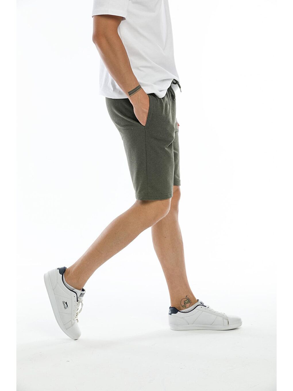 Haki Regular Fit Nakışlı Brooklyn Erkek Şort SPR21Y57-3