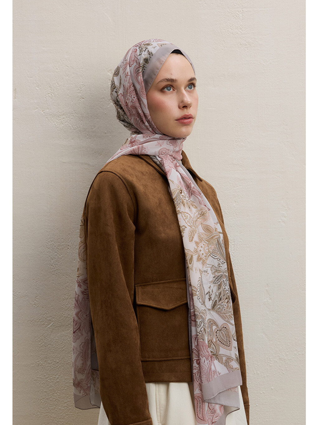 Bej Meva Desen İpek Krep Şal Vizon