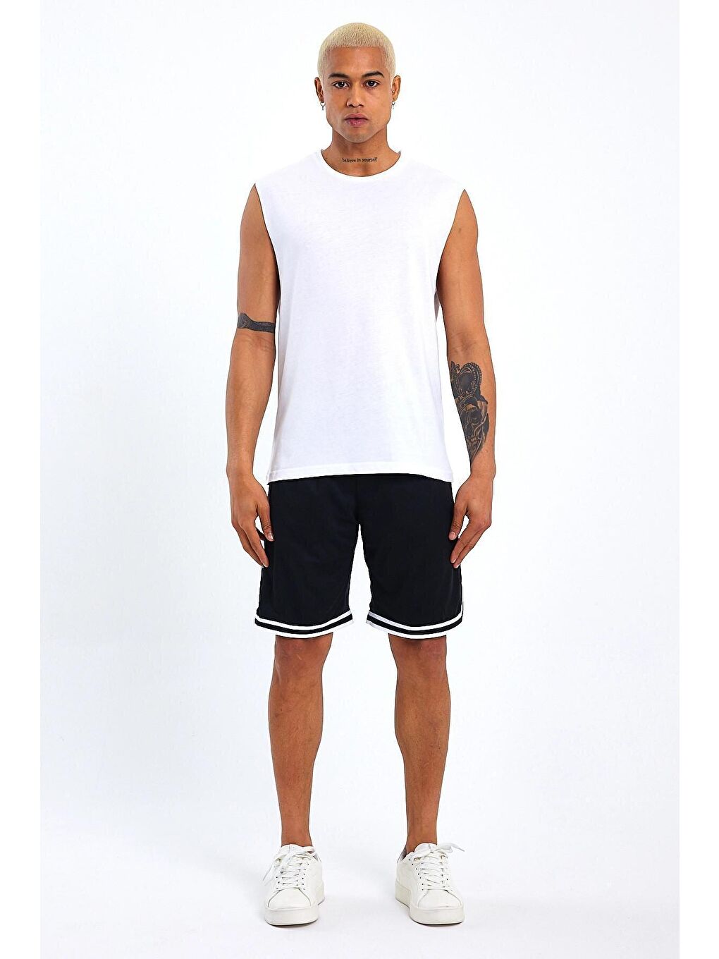 Beyaz Erkek Bisiklet Yaka Oversize Fit Tişort SPR21Y03