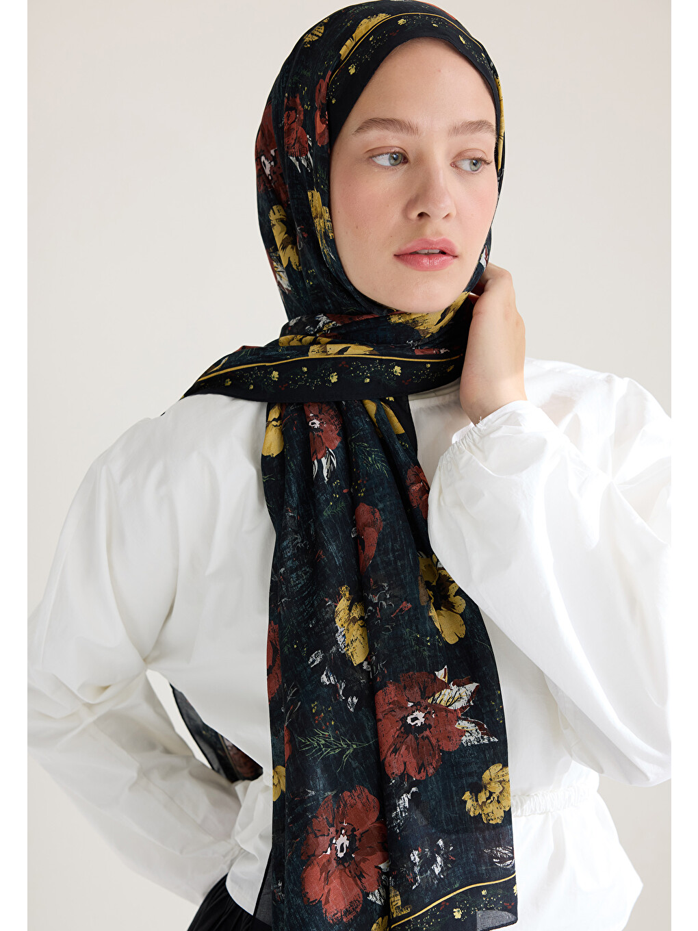 Tıny Garden Floş Viskon Şal Siyah-1