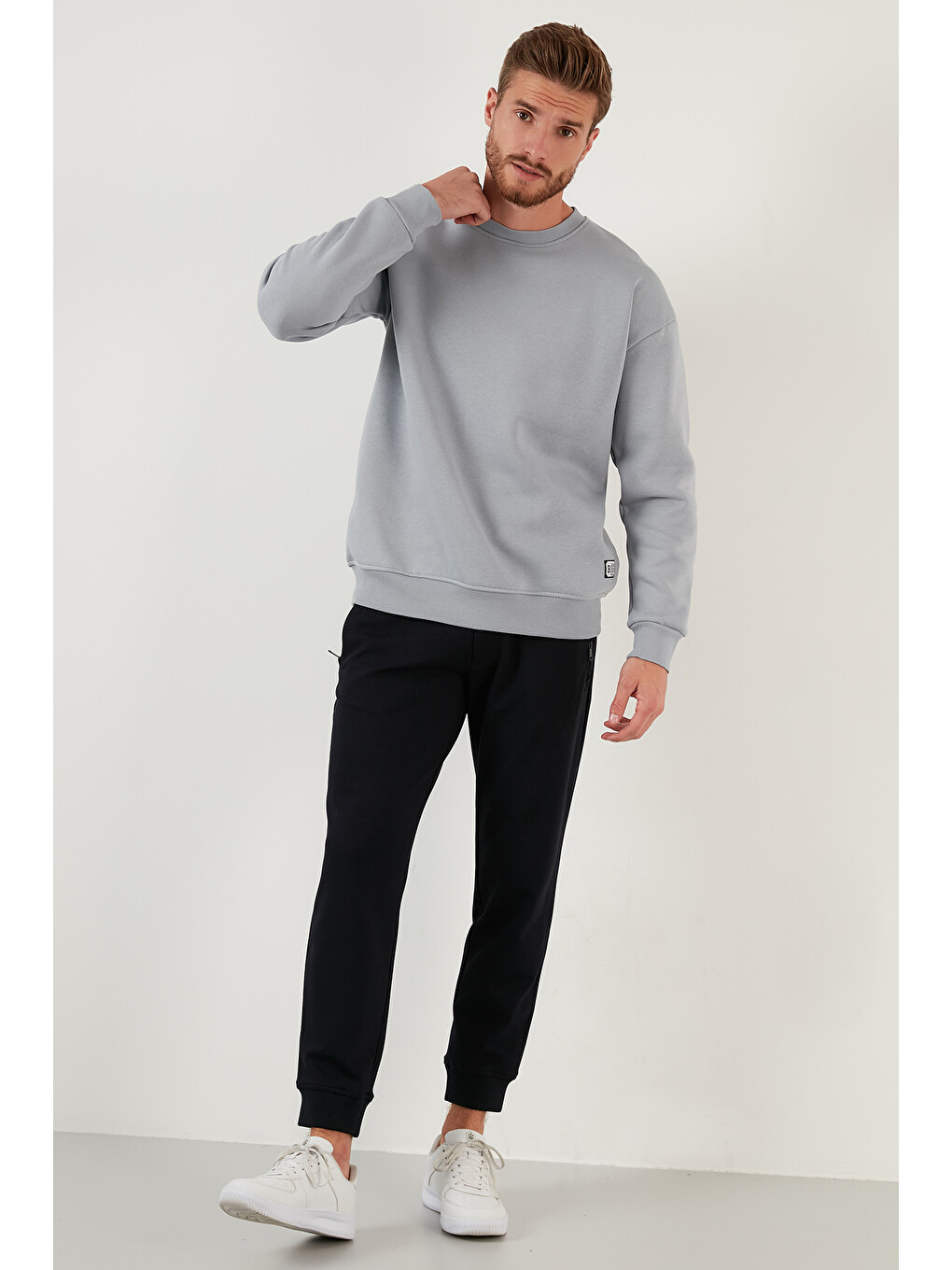 Gri Regular Fit Bisiklet Yaka Pamuklu İçi Tüylü Yumuşak Şardonlu Sweat 5905255-4
