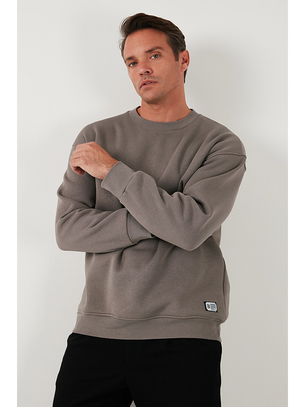 Kahverengi Regular Fit Bisiklet Yaka Pamuklu İçi Tüylü Yumuşak Şardonlu Erkek Sweatshirt  5905255-4