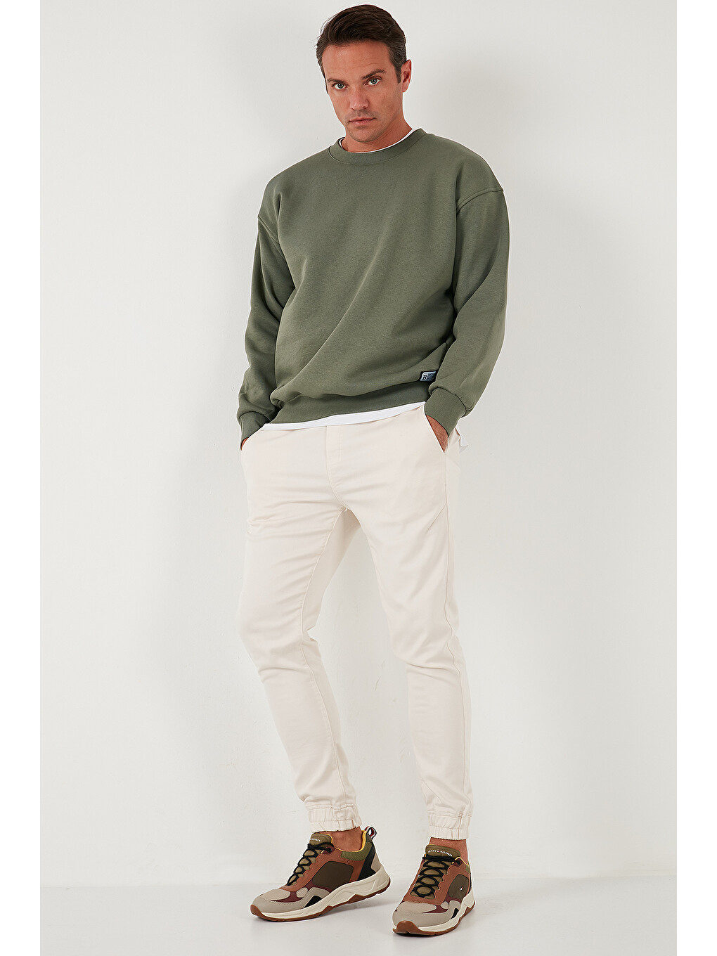 Haki Regular Fit Bisiklet Yaka Pamuklu İçi Tüylü Yumuşak Şardonlu Sweat 5905255-2