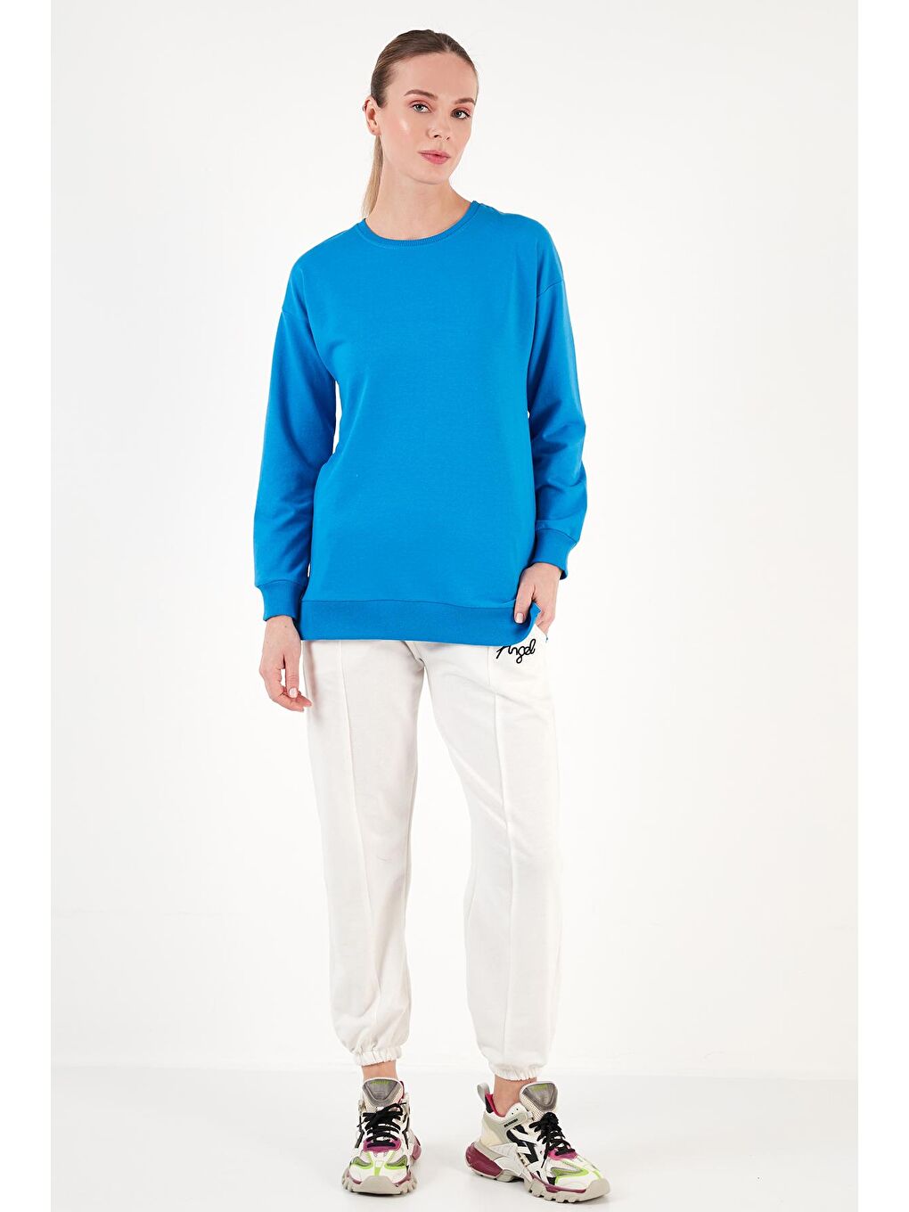 Lela Turkuaz Pamuklu Regular Fit Bisiklet Yaka Basic Sweatshirt 5863569 - 3