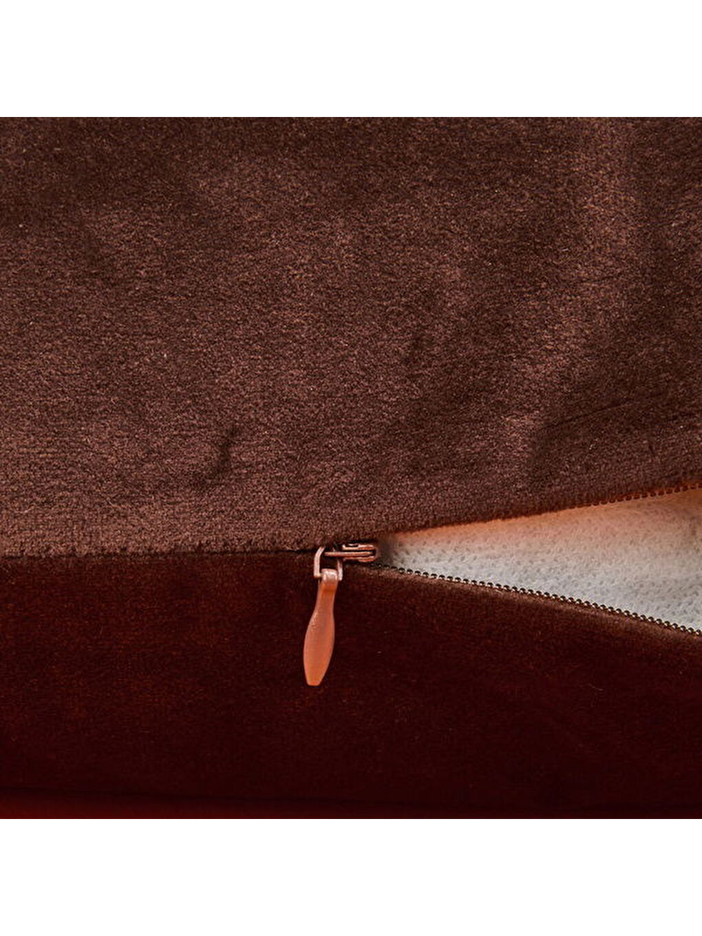 Soft Yusufçuk Desenli Kadife Kırlent - Kahverengi - 43x43 cm-3