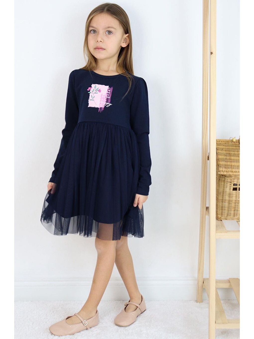 Kız Çocuk Uzun Kollu Elbise Mutluluk Temalı Çiçek Baskılı Lacivert (4-9 Yaş)-2