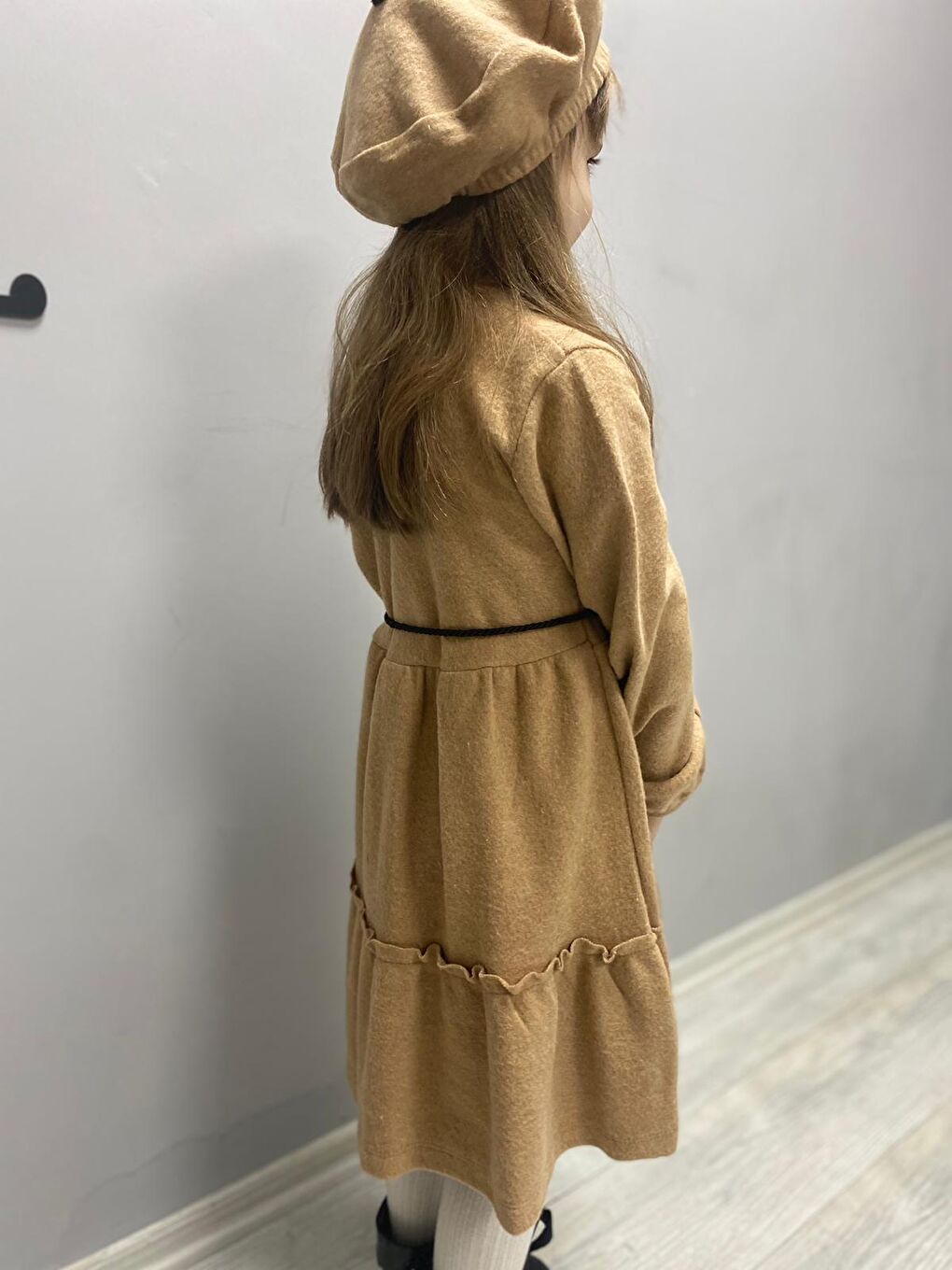 Kahverengi Kaşe Kumaş Şapkalı Kız Çocuk Elbise MNK0559-8