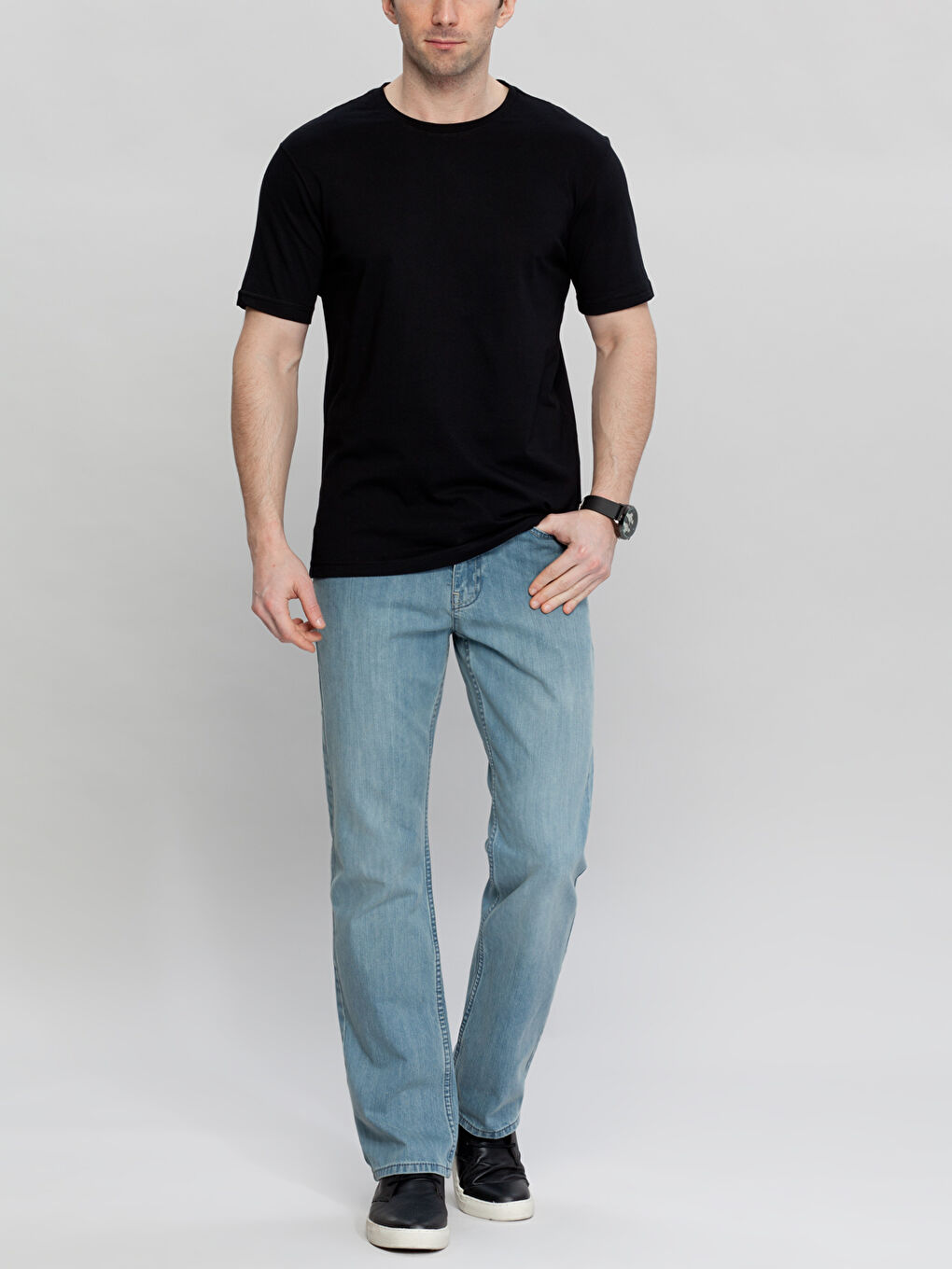 Siyah Bisiklet Yaka Basic Kısa Kollu Pamuklu Tişört-2